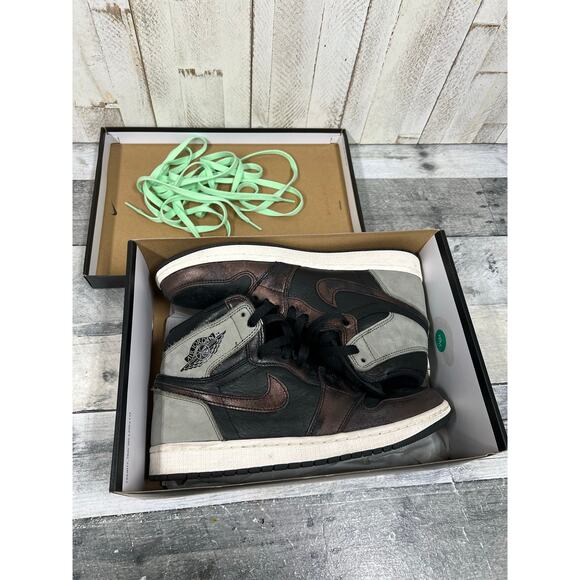 AIR JORDAN 1 RETRO HIGH OG “PATINA” 
BLACK/FRESH MINT-LIGHT ARMY-SAIL, SIZE 9 main image 12